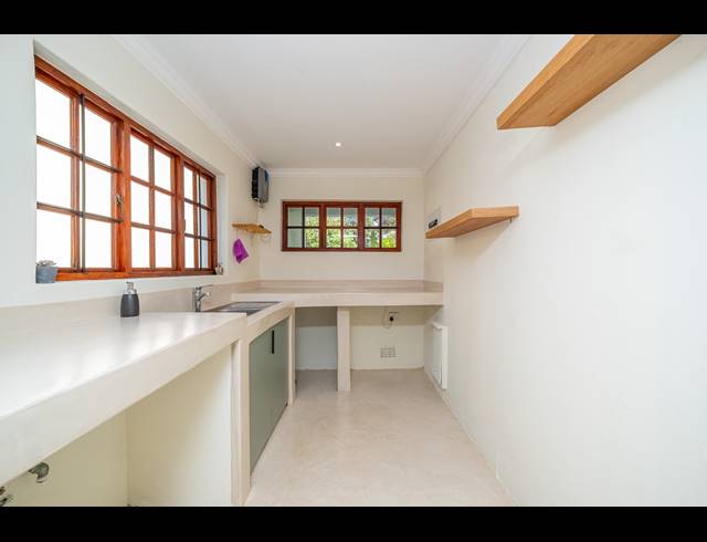 4 BEDROOM FREEHOLD FOR SALE IN ROBINDALE